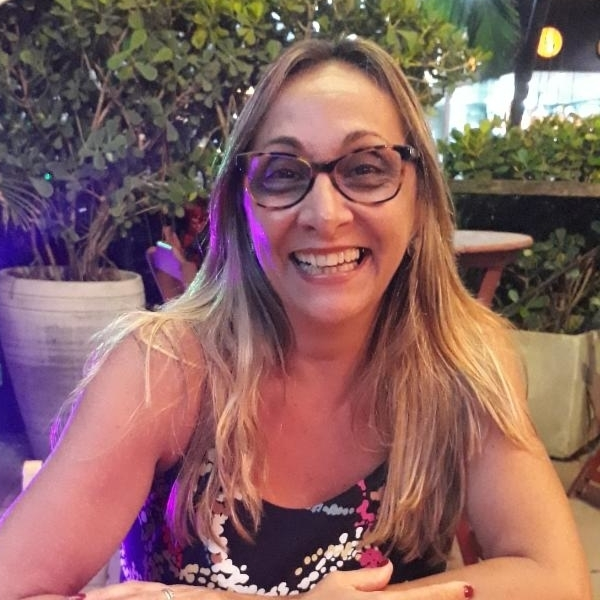 Ana Paula M.